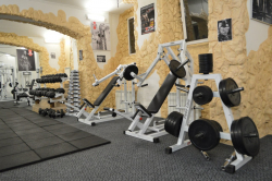 Атлетический Центр Muscle House - Черновцы, Тренажерные залы